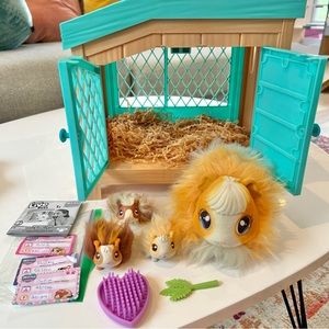 Little Live Pets Mama Surprise Guinea Pig and 3 Babies